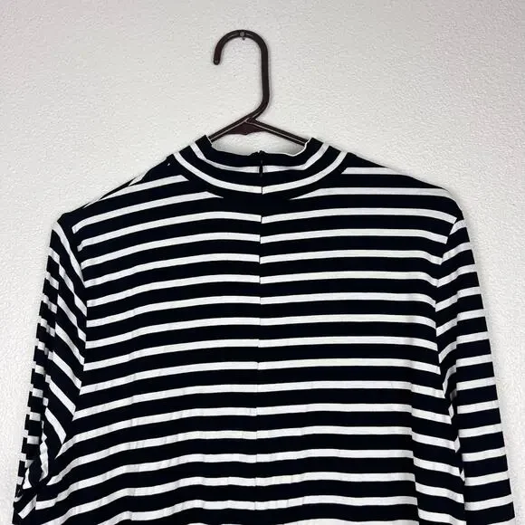 Chico’s Black White Stripe Mock Neck Long Sleeve Stretch Top Size 2 NWT - Picture 4 of 8
